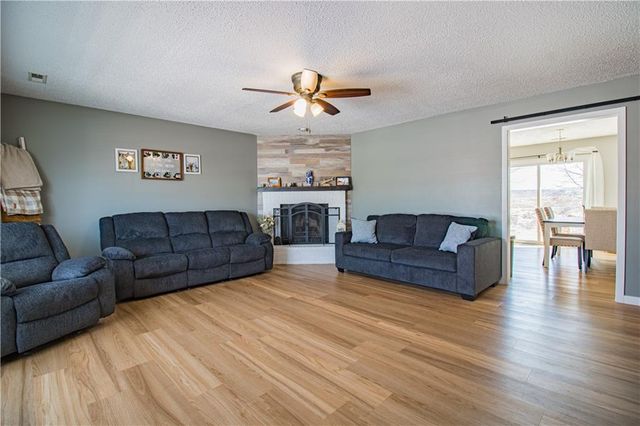 1022 Bedford Drive, Warrensburg, MO 64093