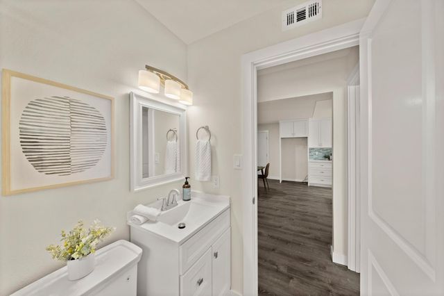 3298 Rosemont Dr, Sacramento, CA 95826