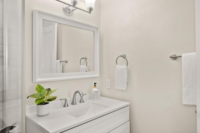 3298 Rosemont Dr, Sacramento, CA 95826