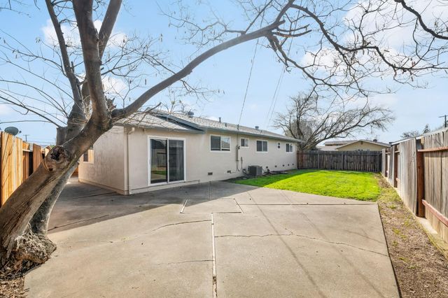 3298 Rosemont Dr, Sacramento, CA 95826