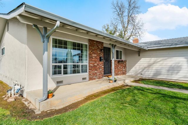 3298 Rosemont Dr, Sacramento, CA 95826