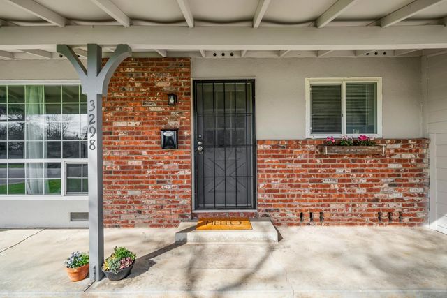 3298 Rosemont Dr, Sacramento, CA 95826