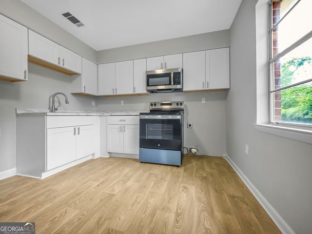 3911 5th Street, Garden City, GA 31408