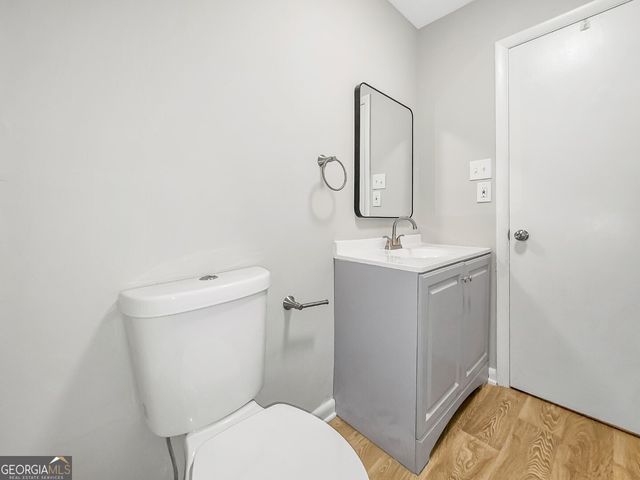 3911 5th Street, Savannah, GA 31408