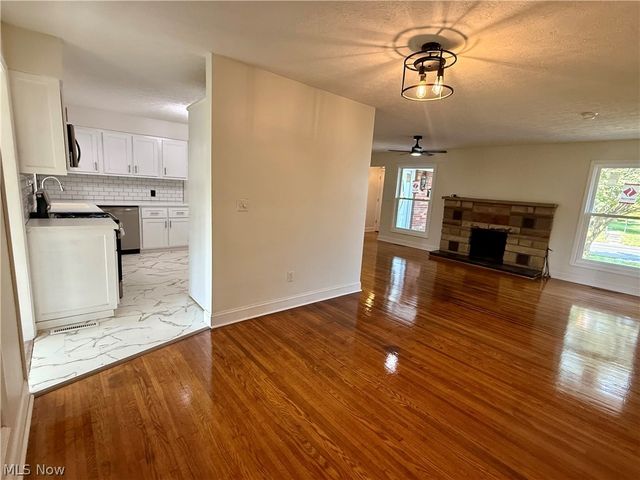 3402 Broad Street, Parkersburg, WV 26104