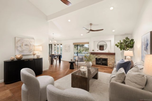 17976 Sencillo Lane, San Diego, CA 92128
