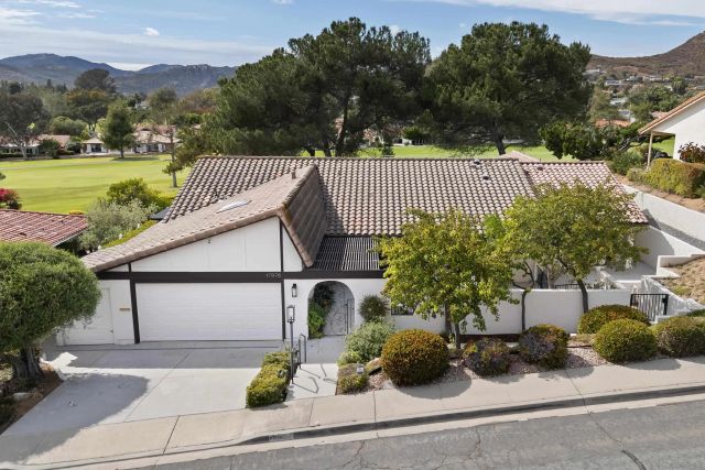 17976 Sencillo Lane, San Diego, CA 92128
