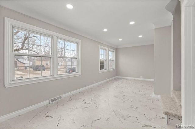 2841 Homeplace Street, Dearborn, MI 48124