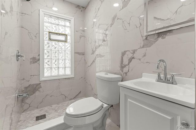 2841 Homeplace Street, Dearborn, MI 48124