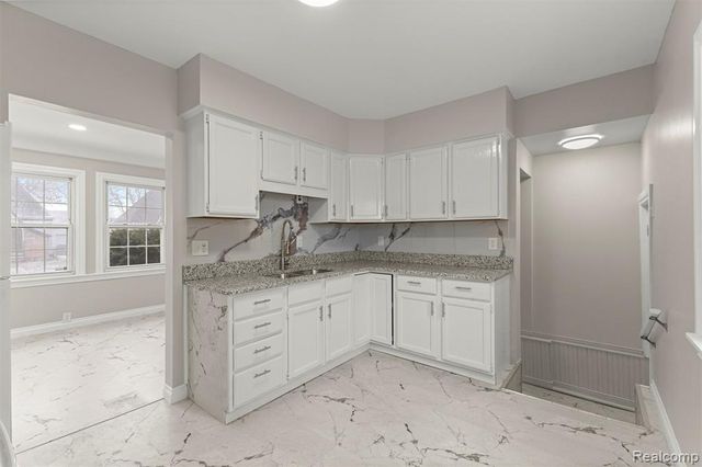 2841 Homeplace Street, Dearborn, MI 48124