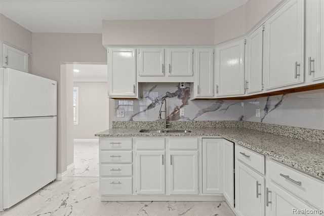 2841 Homeplace Street, Dearborn, MI 48124