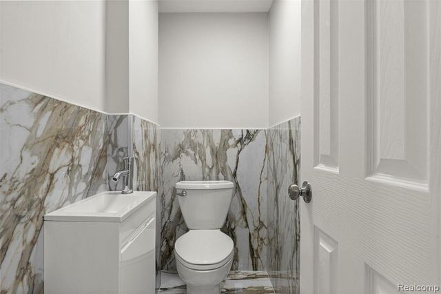 2841 Homeplace Street, Dearborn, MI 48124