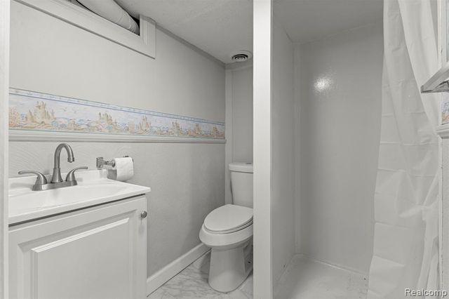 2841 Homeplace Street, Dearborn, MI 48124