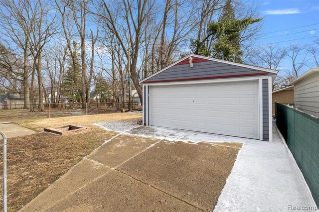 2841 Homeplace Street, Dearborn, MI 48124