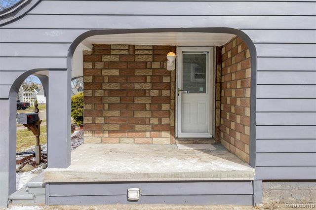 2841 Homeplace Street, Dearborn, MI 48124