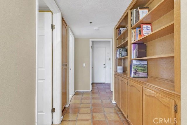 17816 Tuscan Drive, Granada Hills (los Angeles), CA 91344