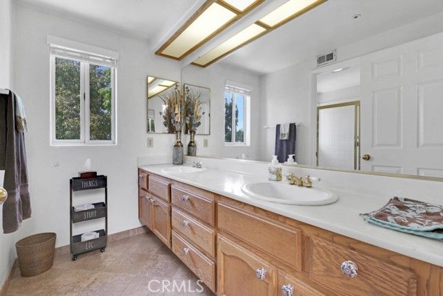 17816 Tuscan Drive, Granada Hills (los Angeles), CA 91344