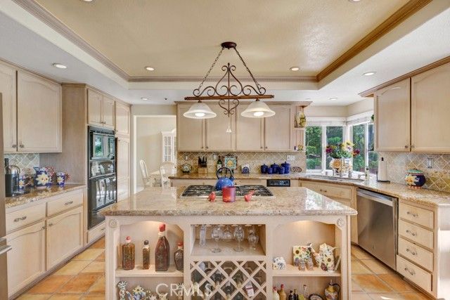 17816 Tuscan Drive, Granada Hills (los Angeles), CA 91344