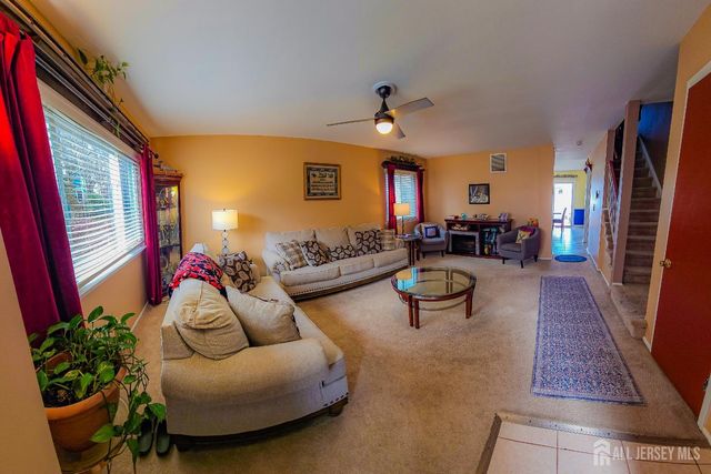 30 Davids Court, South Brunswick, NJ 08810