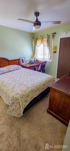 30 Davids Court, South Brunswick, NJ 08810