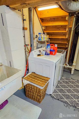 30 Davids Court, South Brunswick, NJ 08810