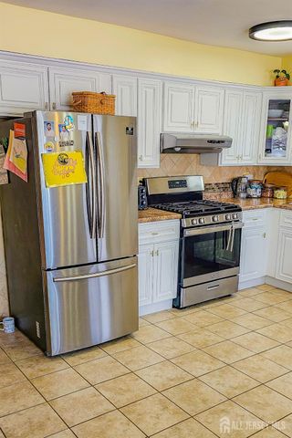 30 Davids Court, South Brunswick, NJ 08810