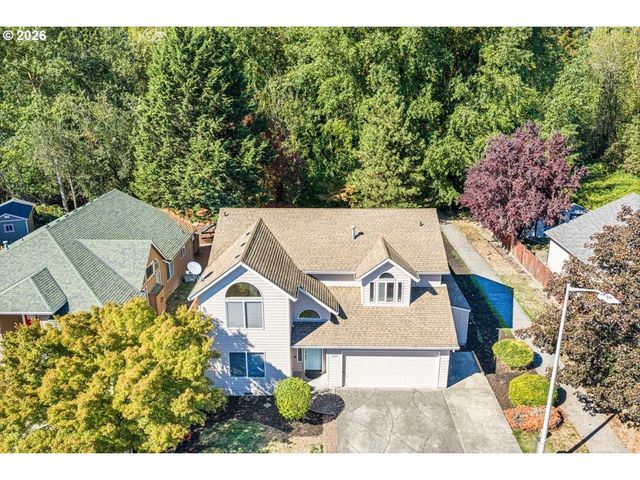 1037 Ne LIJA Loop, Portland, OR 97211