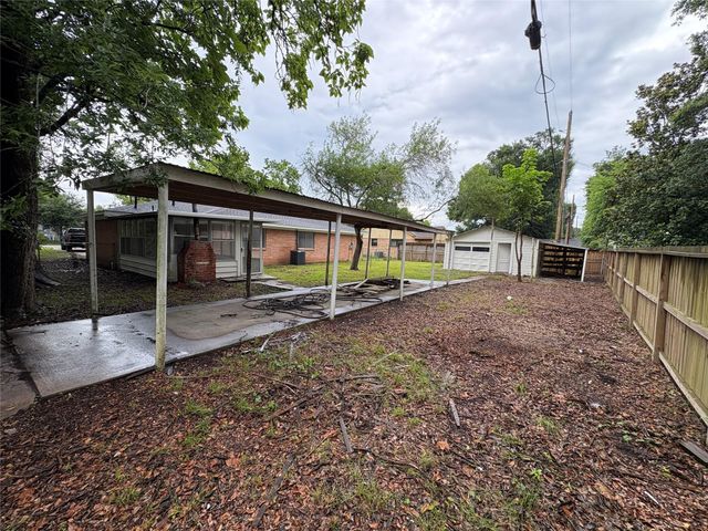 223 Belmont Street, Tomball, TX 77375