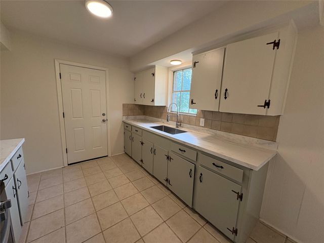 223 Belmont Street, Tomball, TX 77375