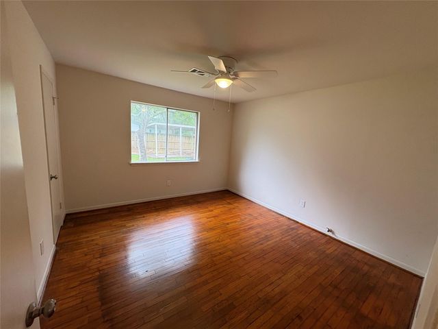 223 Belmont Street, Tomball, TX 77375