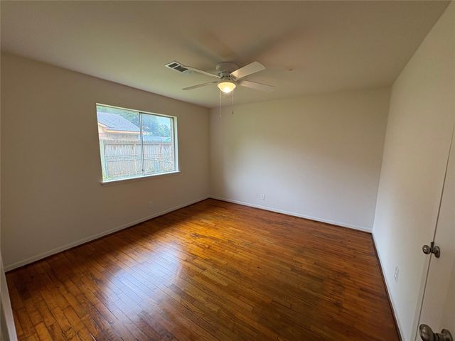 223 Belmont Street, Tomball, TX 77375