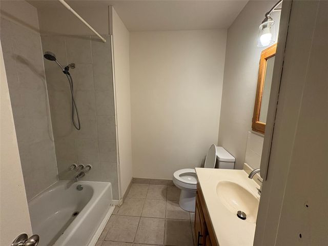 223 Belmont Street, Tomball, TX 77375