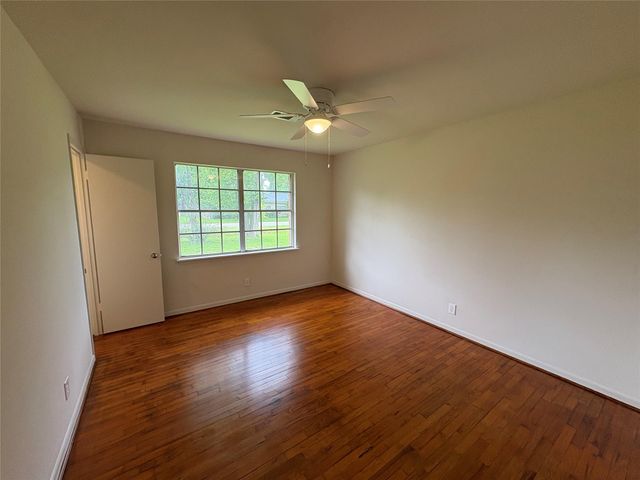 223 Belmont Street, Tomball, TX 77375