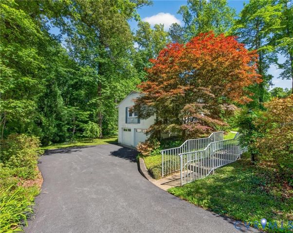 2845 Bicknell Rd, Richmond, VA 23235