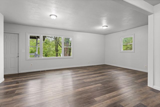 97 Baker Street, Tracy City, TN 37387