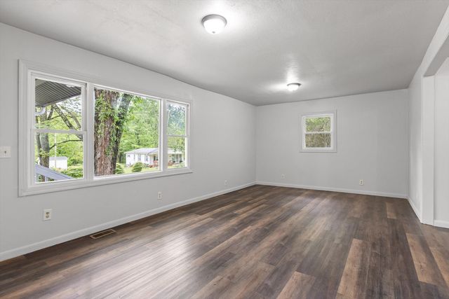 97 Baker Street, Tracy City, TN 37387