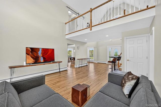 954 Ridgebury Road, New Hampton, NY 10958
