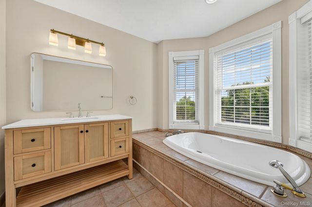 954 Ridgebury Road, New Hampton, NY 10958