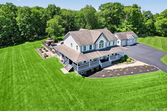 954 Ridgebury Road, New Hampton, NY 10958