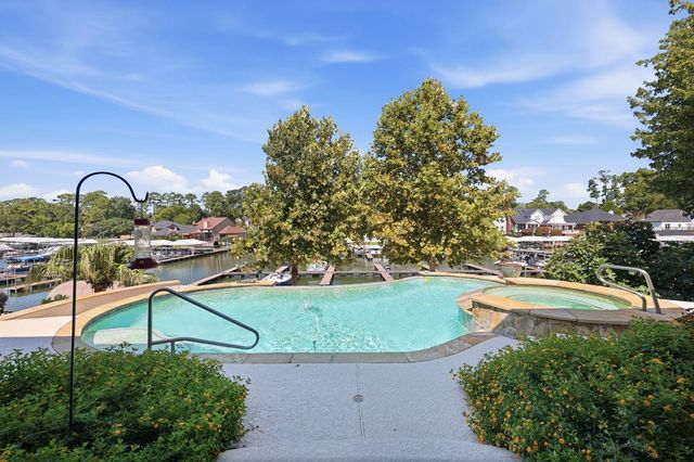 12516 Lake Vista Drive, Willis, TX 77318