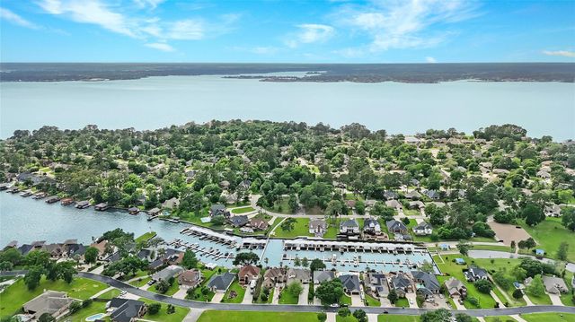 12516 Lake Vista Drive, Willis, TX 77318