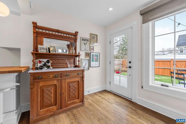 1105 AVON ST, Charlottesville, VA 22902