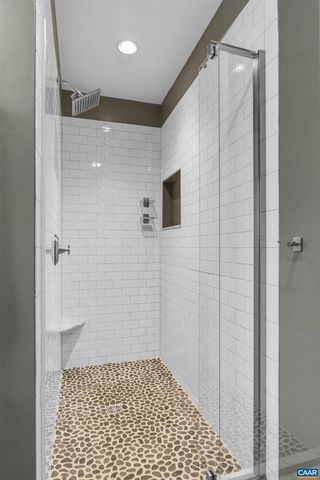 1105 AVON ST, Charlottesville, VA 22902