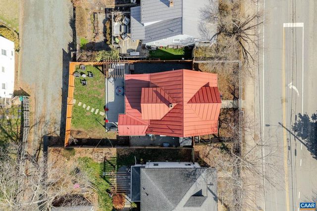 1105 AVON ST, Charlottesville, VA 22902