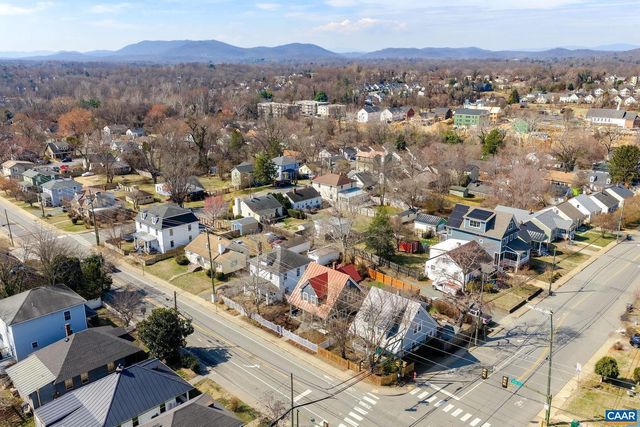 1105 AVON ST, Charlottesville, VA 22902