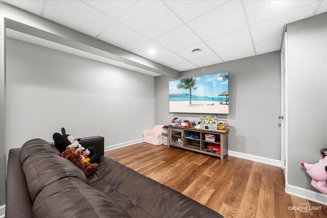 311 Devlin Court, Naperville, IL 60565