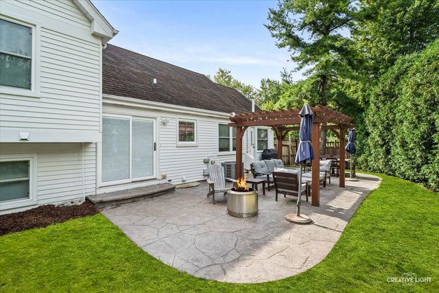 311 Devlin Court, Naperville, IL 60565
