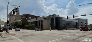 331 W 3RD Street # 202, Davenport, IA 52801