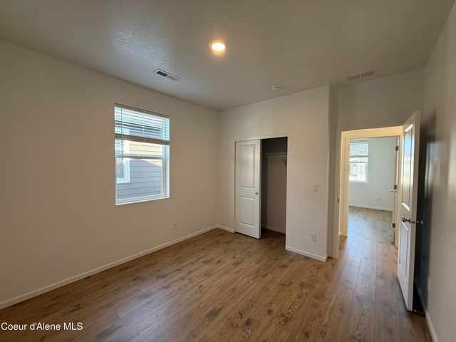 5306 E Aquila Ave, Post Falls, ID 83854