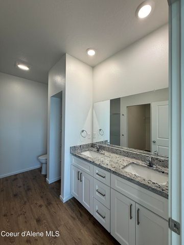 5306 E Aquila Ave, Post Falls, ID 83854